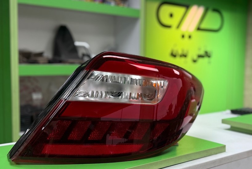 IMG_2666 چراغ خطر _عقب دنا پلاس راست مدرن شرکتی - تصویر 1